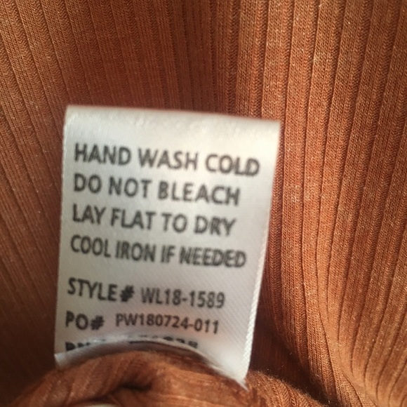 Wishlist Long Sleeved Flowy Top - Picture 11 of 11